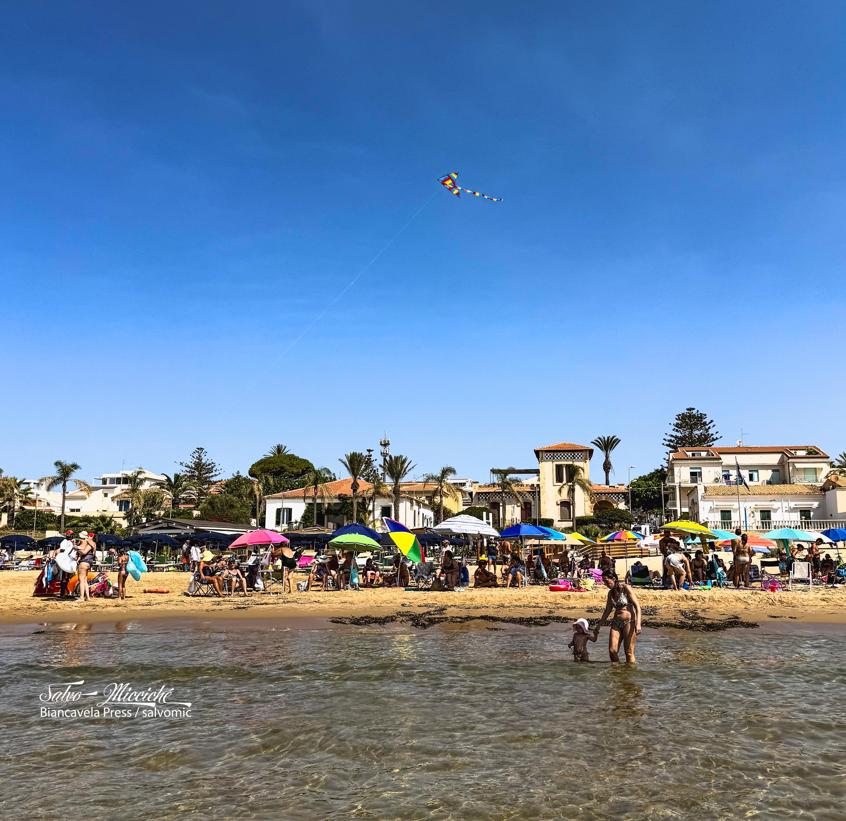 Là, où volent les aigles
📍Marina di Ragusa, Sicily🇮🇹
© ph Biancavela Press / salvomic
@salvomic@flipboard.com